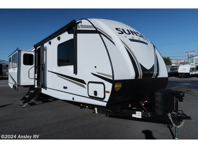 New 2022 CrossRoads Sunset Trail Super Lite SS330SI available in Duncansville, Pennsylvania