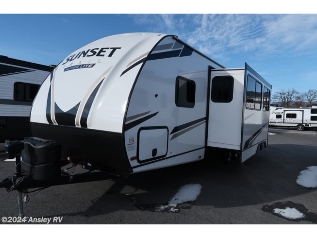 2022 Sunset Trail Super Lite SS272BH by CrossRoads from Ansley RV in Duncansville, Pennsylvania