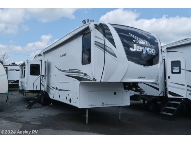 New 2022 Jayco Eagle 355MBQS available in Duncansville, Pennsylvania