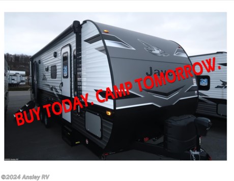 &lt;p&gt;BUY TODAY - CAMP TOMORROW&lt;br /&gt;&lt;br /&gt;Classic Cottage, 15,000 BTU A/C, 8 Cu. Ft. 12V Refrigerator, Metal Sidewall, Silver Spoke Rims, 20# LP Gas Bottles, Roof Ladder, Theater Seating Sofa&lt;/p&gt;
&lt;p&gt;Customer Value Package: Black Tank Flush, Roof Mounted Solar Prep, Large Main Entry Door Grab Handle, Solid Step Entry Steps, Tankless Water Heater, Cable/Satellite TV HookUp, Digital TV Antenna, Goodyear Endurance Tires (Made in the USA), Outside Shower, Power Tongue Jack, Spare Tire with Cover, Water Heater Bypass, Power Awning with LED Lights, Marine Grade Exterior Speakers, Keyed-A-Like Entry and Baggage Doors, Bathroom Power Vent, Bathroom Skylight, Tub Surround&lt;/p&gt;