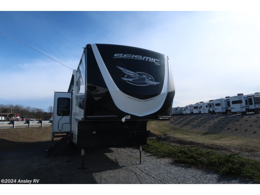 New 2023 Jayco Seismic 395 available in Duncansville, Pennsylvania