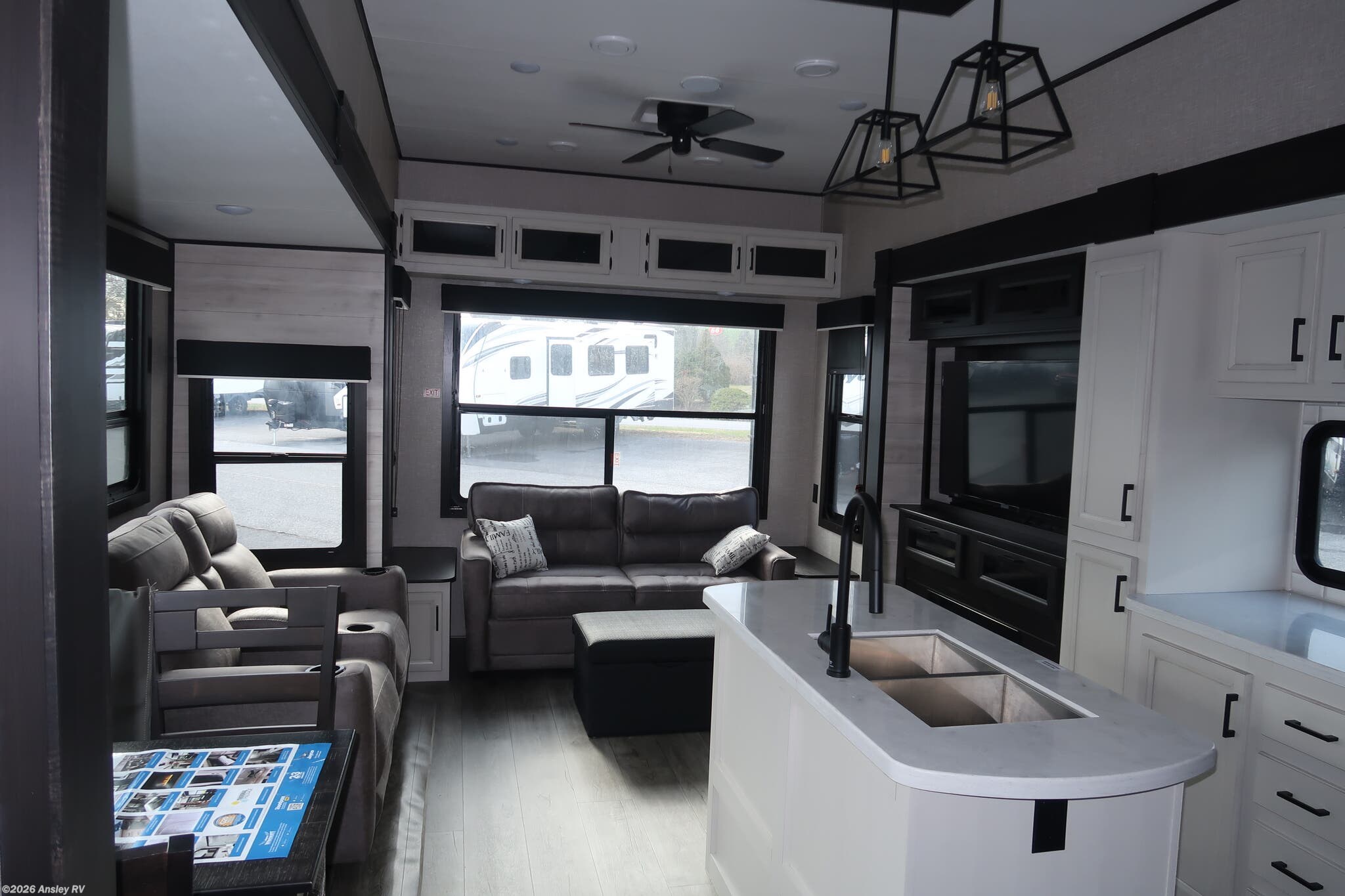 2023 Jayco Jay Flight Bungalow 40DLFT