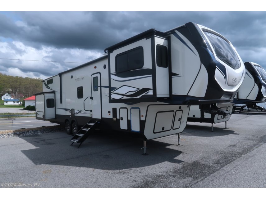 New 2023 Keystone Montana High Country 377FL available in Duncansville, Pennsylvania