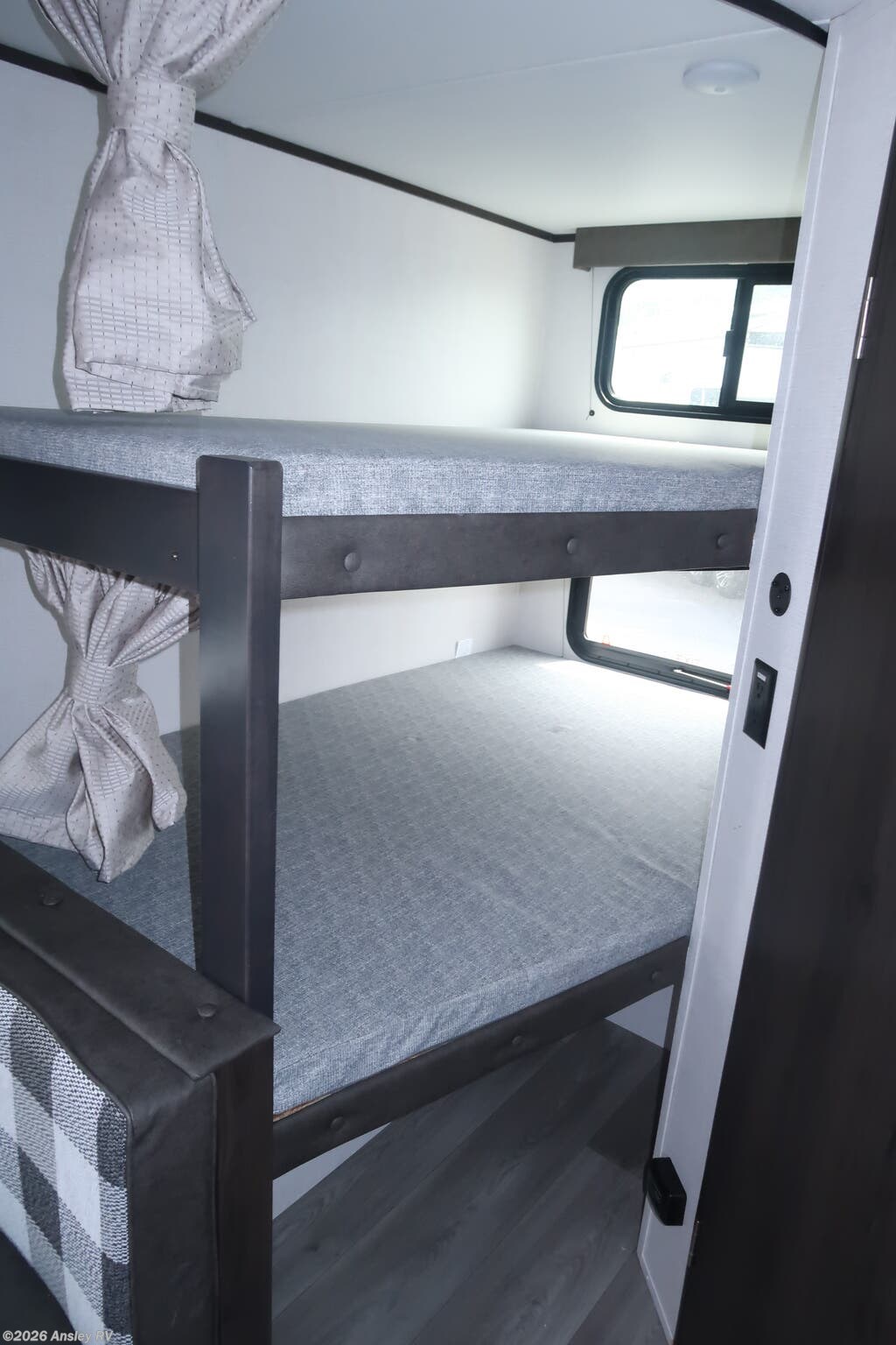 2023 Grand Design Transcend Xplor 261BH