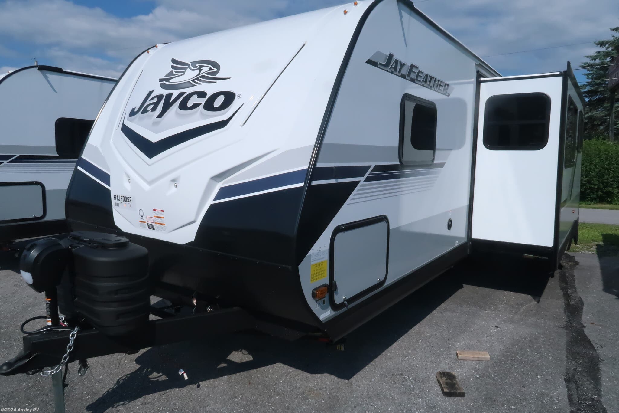 2024 Jayco Jay Feather 27BHB RV for Sale in Duncansville, PA 16635