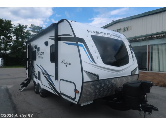 2022 Coachmen Freedom Express Ultra Lite 192RBS - Used Travel Trailer For Sale by Ansley RV in Duncansville, Pennsylvania