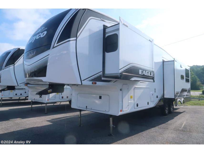 New 2024 Jayco Eagle 317RLOK available in Duncansville, Pennsylvania