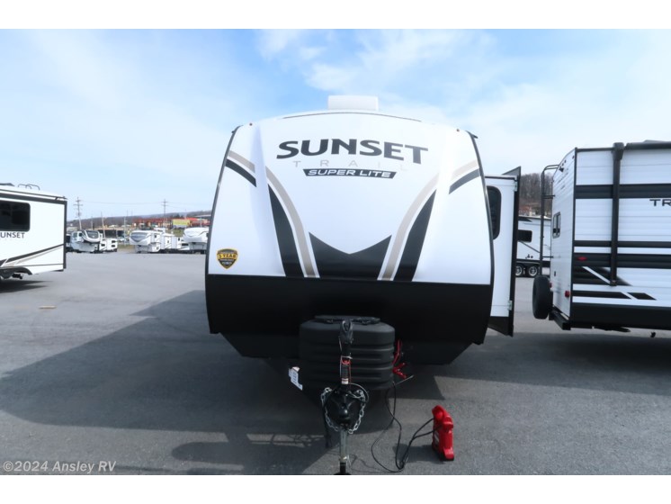 New 2024 CrossRoads Sunset Trail Super Lite SS330SI available in Duncansville, Pennsylvania