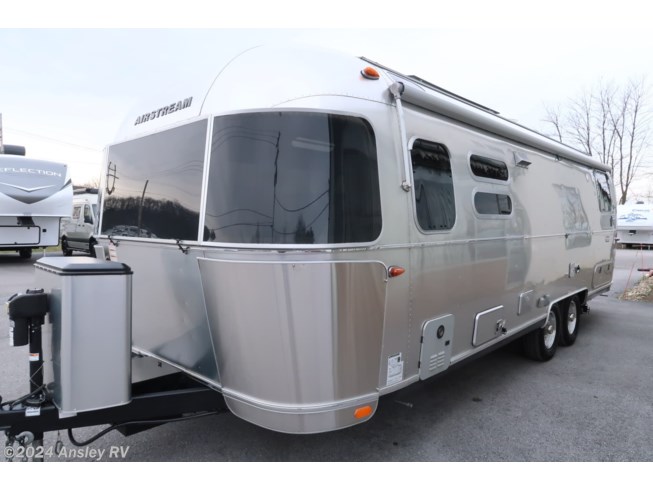 2023 Airstream International 28RB - Used Travel Trailer For Sale by Ansley RV in Duncansville, Pennsylvania