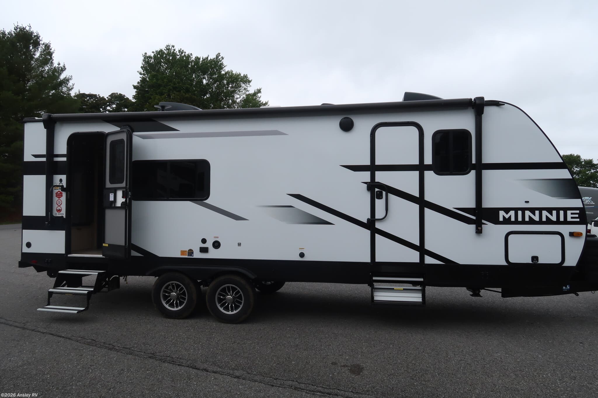 New 2025 Winnebago Minnie 2529RG available in Duncansville, Pennsylvania