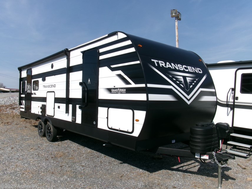 New 2025 Grand Design Transcend 245RLT available in Duncansville, Pennsylvania