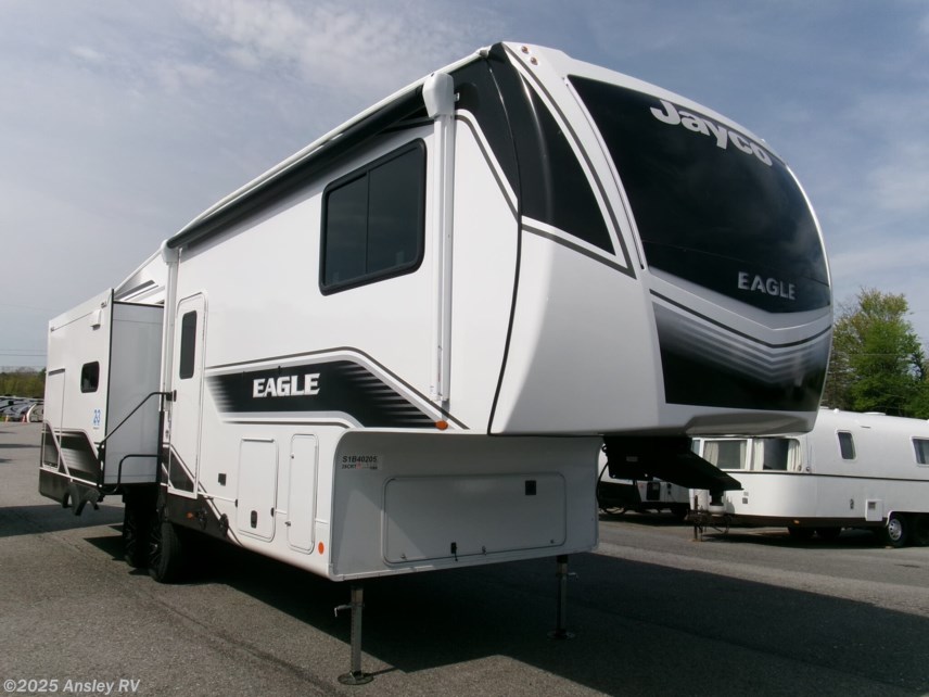 New 2025 Jayco Eagle HT 28CRT available in Duncansville, Pennsylvania