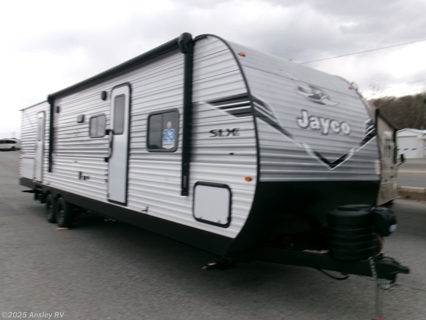 New 2025 Jayco Jay Flight SLX 321BDS available in Duncansville, Pennsylvania