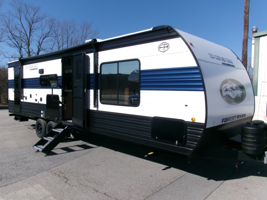 New 2025 Forest River Cherokee Grey Wolf 26KF available in Duncansville, Pennsylvania