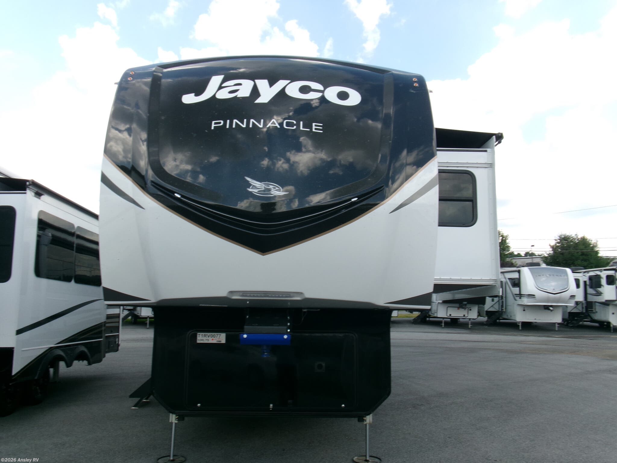 New 2026 Jayco Pinnacle 32RLTS available in Duncansville, Pennsylvania