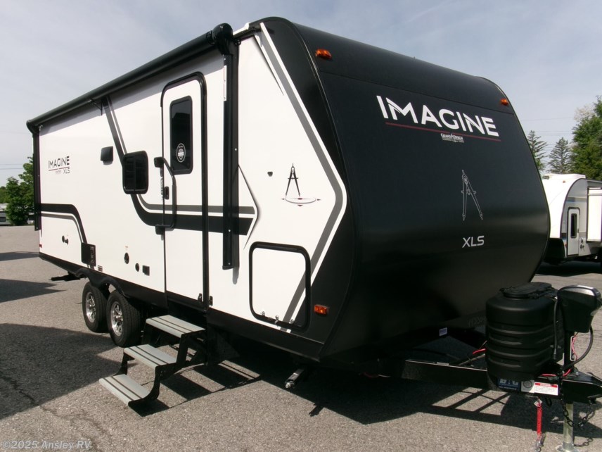 New 2025 Grand Design Imagine XLS 22BHE available in Duncansville, Pennsylvania