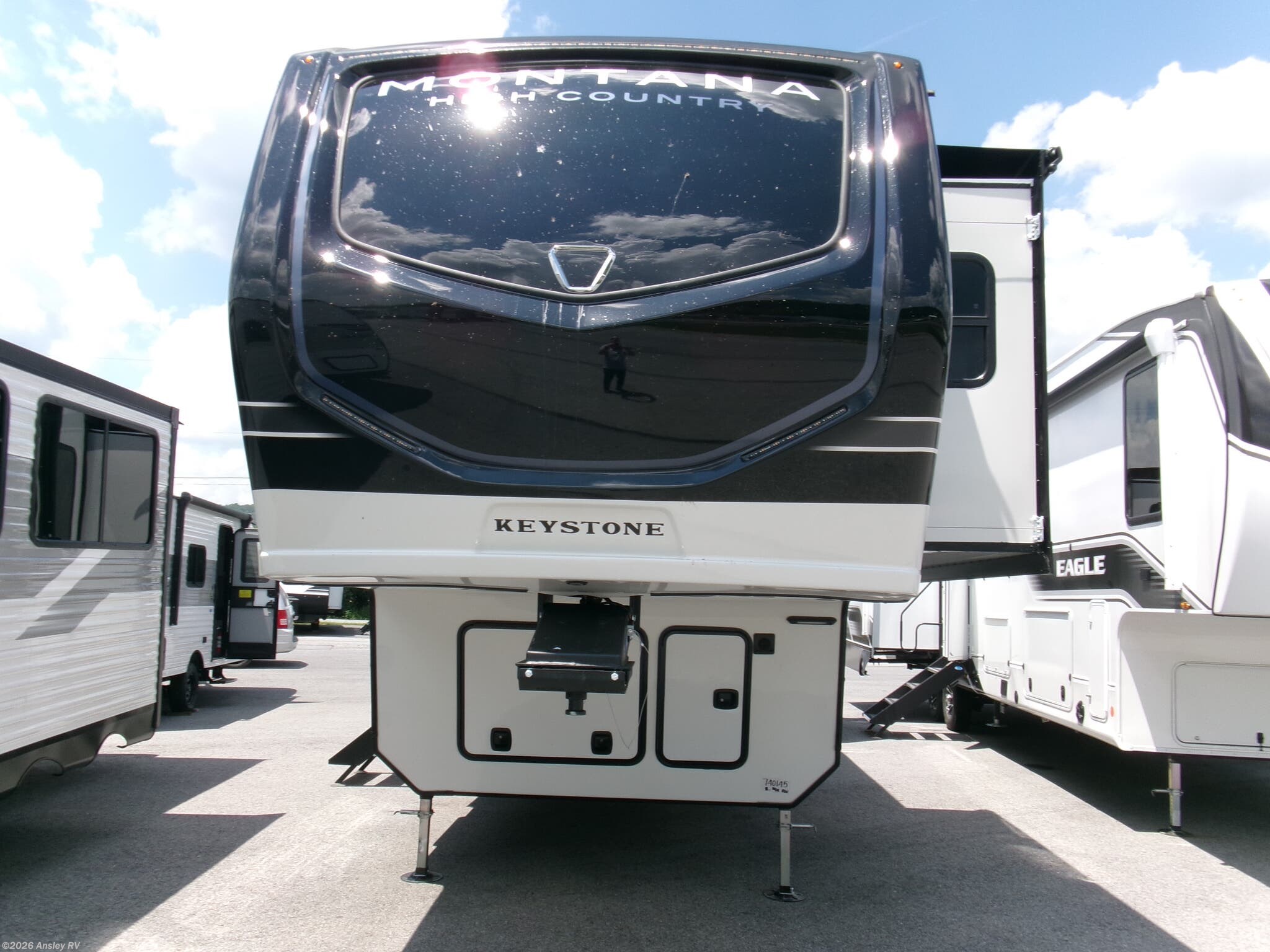 New 2026 Keystone Montana High Country 311RD available in Duncansville, Pennsylvania