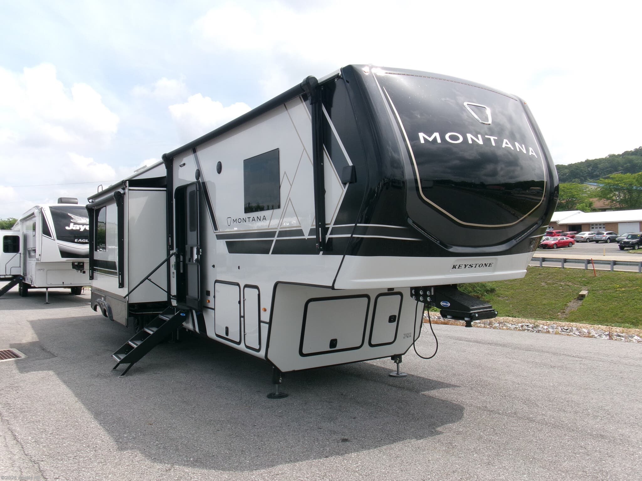 2026 Keystone Montana 3915TB