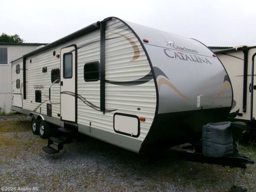 Used 2015 Coachmen Catalina 293QBCK available in Duncansville, Pennsylvania