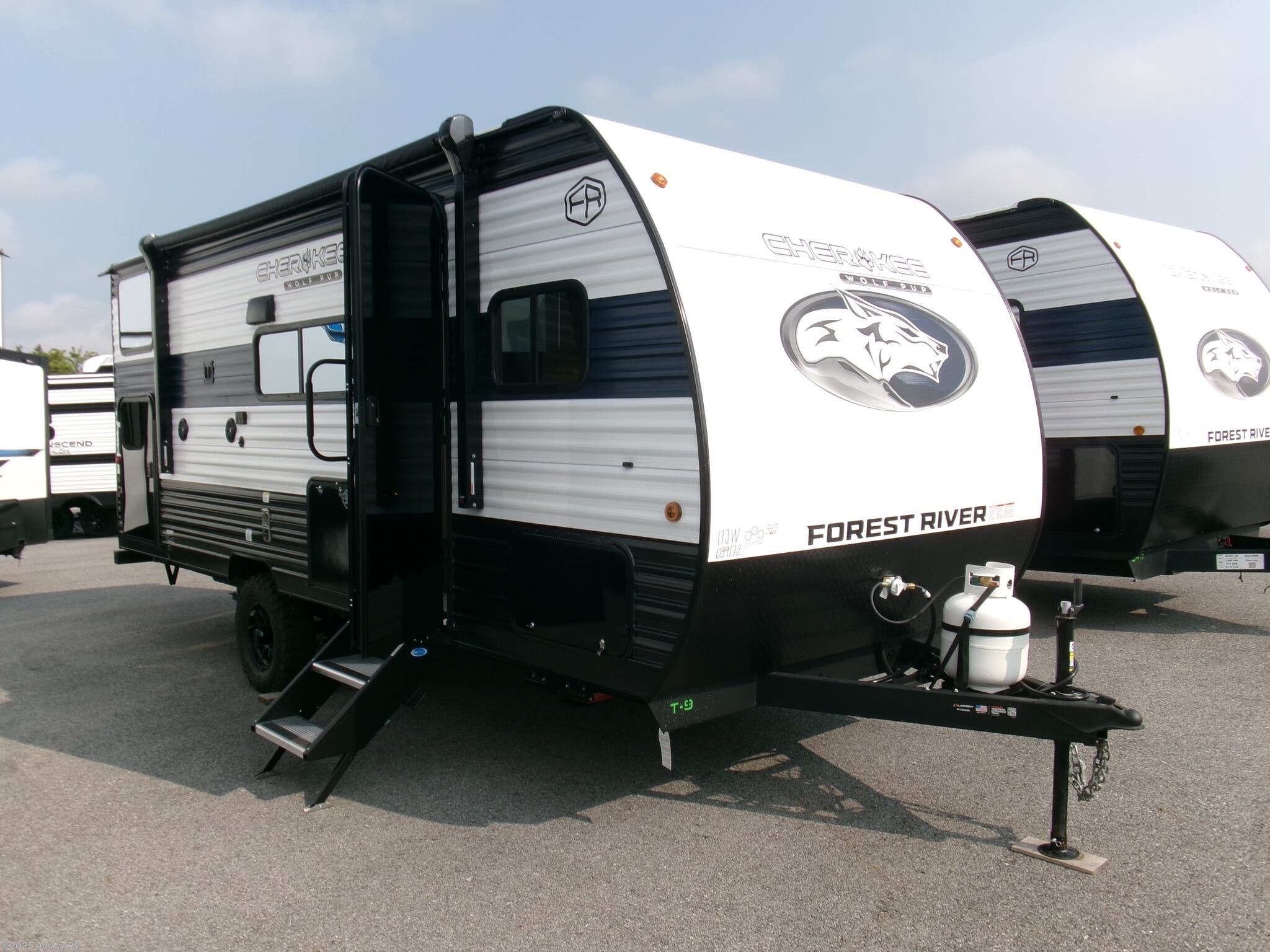 2026 Forest River Cherokee Wolf Pup 17JW