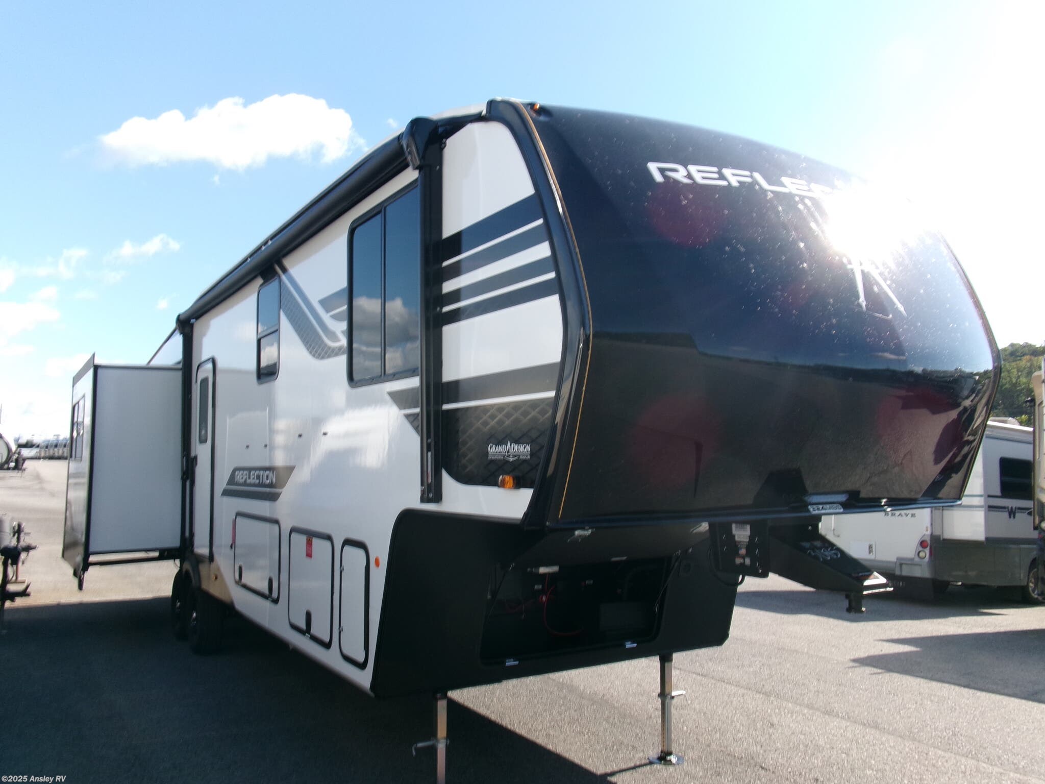 2026 Grand Design Reflection 324MBS