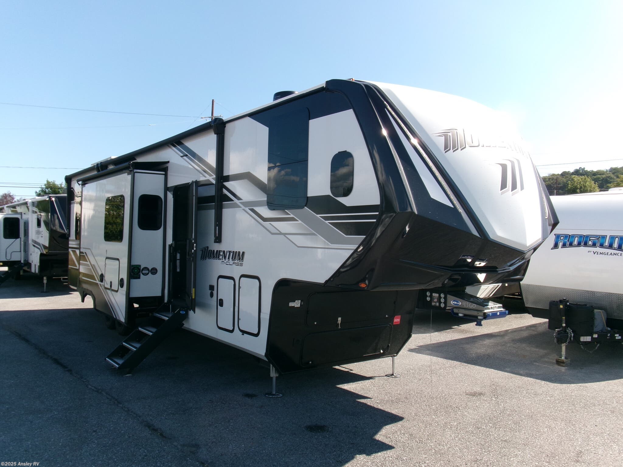 Gypsy&sons 「MELTON RVS VERSITY JK」 New Toy Haulers for Sale | Duncansville, PA | Ansley RV