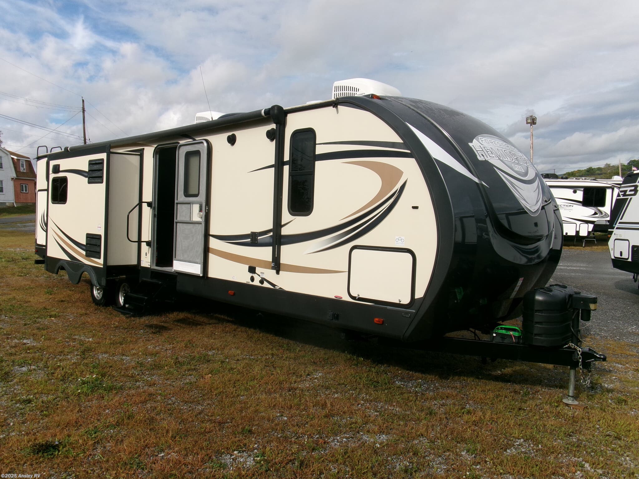 2018 Forest River Salem Hemisphere GLX 300BH