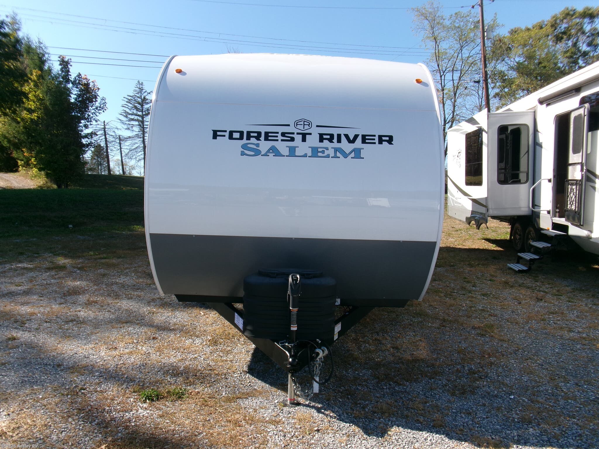 Used 2025 Forest River Salem 27RK available in Duncansville, Pennsylvania