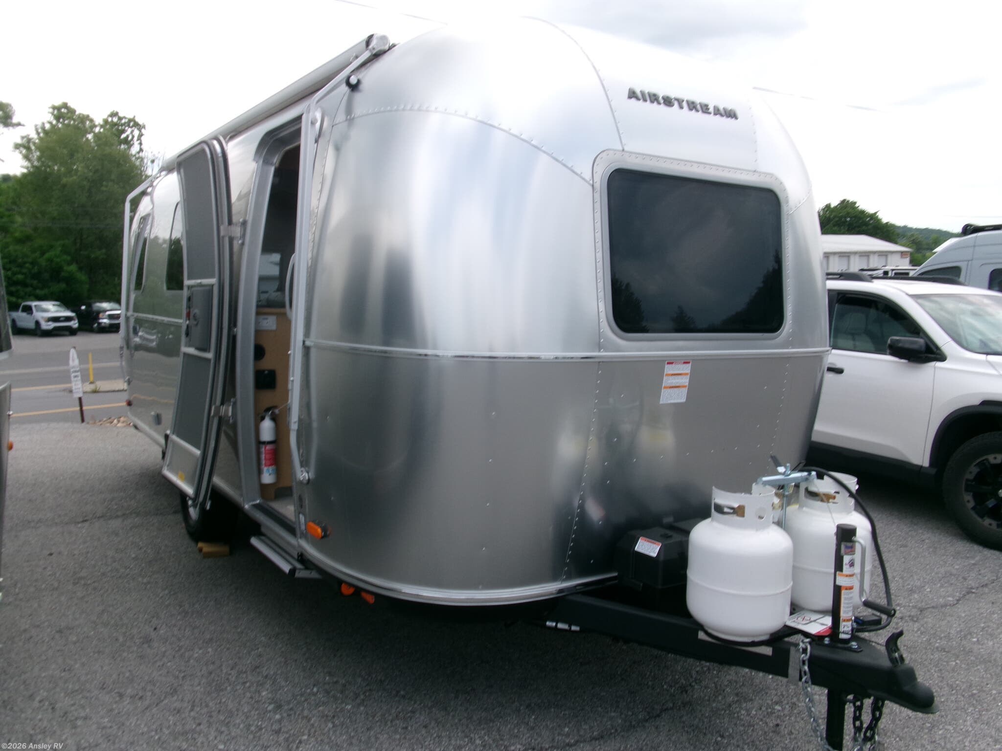 2026 Airstream World Traveler 22RB