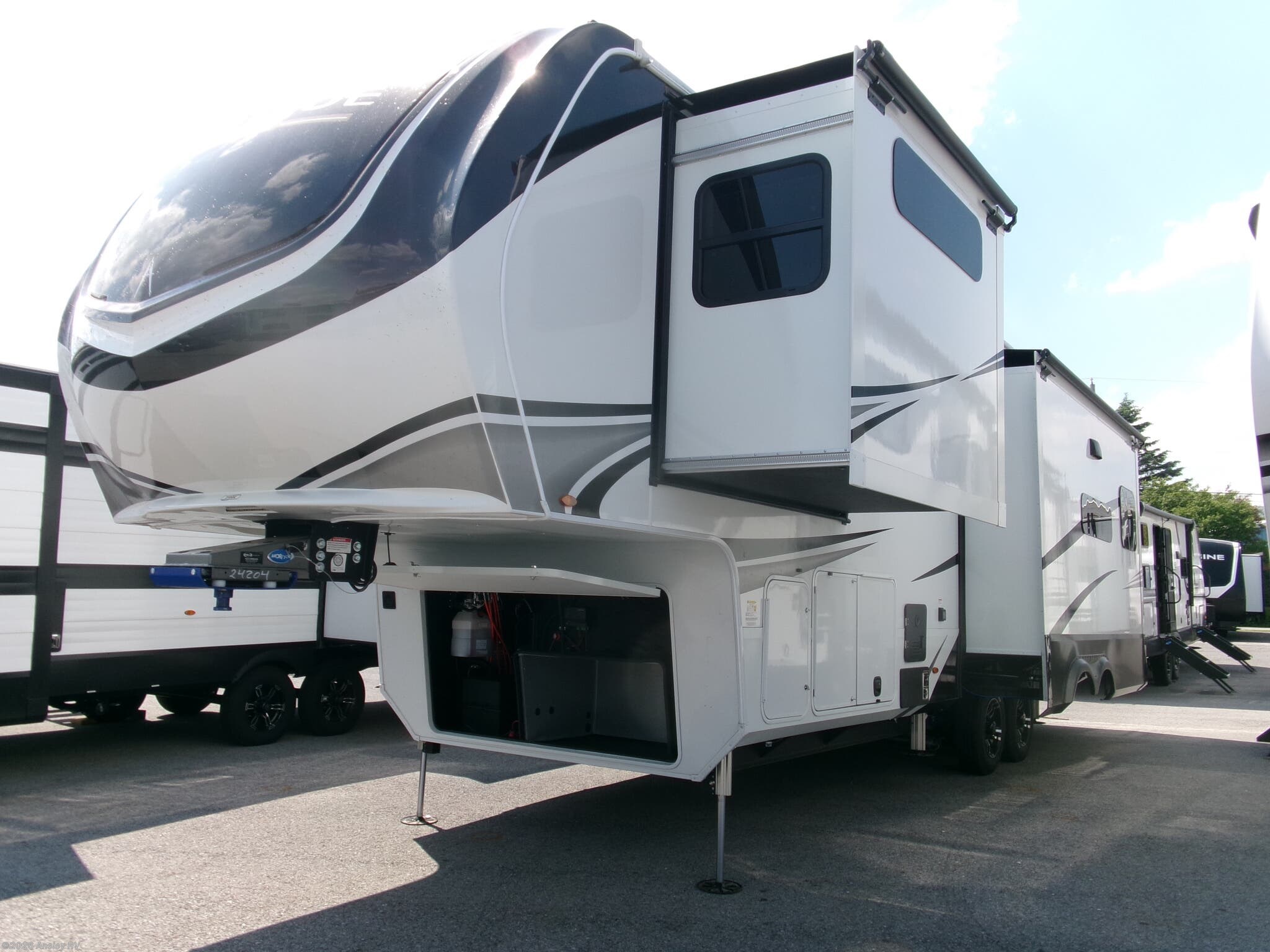 New 2026 Grand Design Solitude 310GK available in Duncansville, Pennsylvania