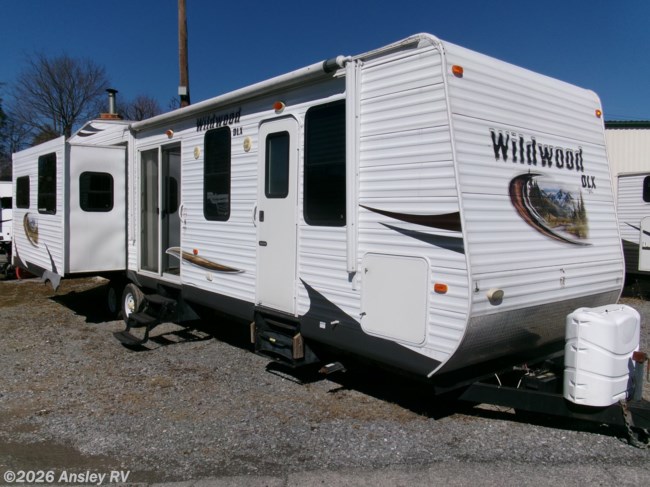 2013 Forest River Wildwood DLX 372REDS