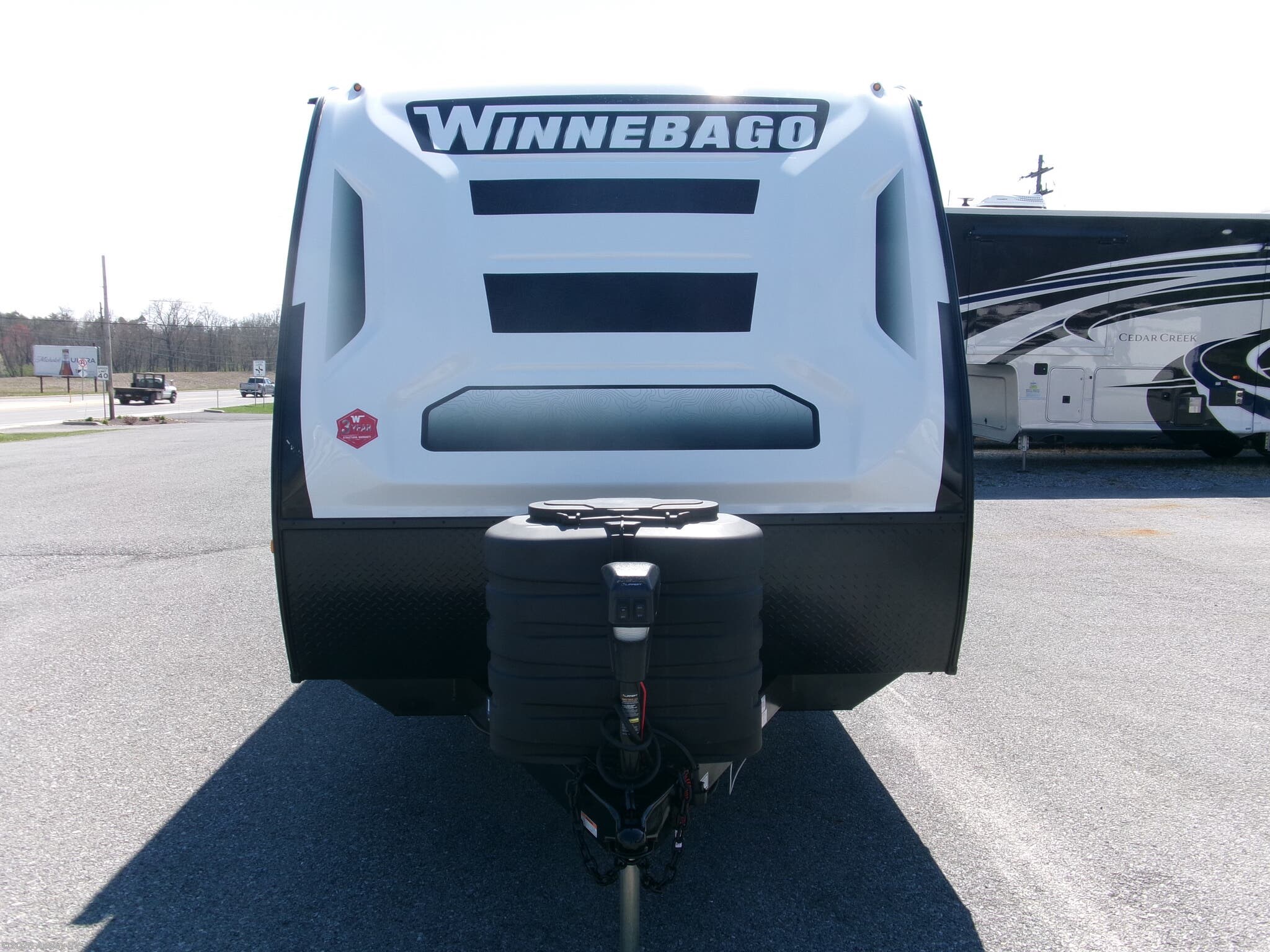 2025 Micro Minnie 1720FB by Winnebago from Ansley RV in Duncansville, Pennsylvania