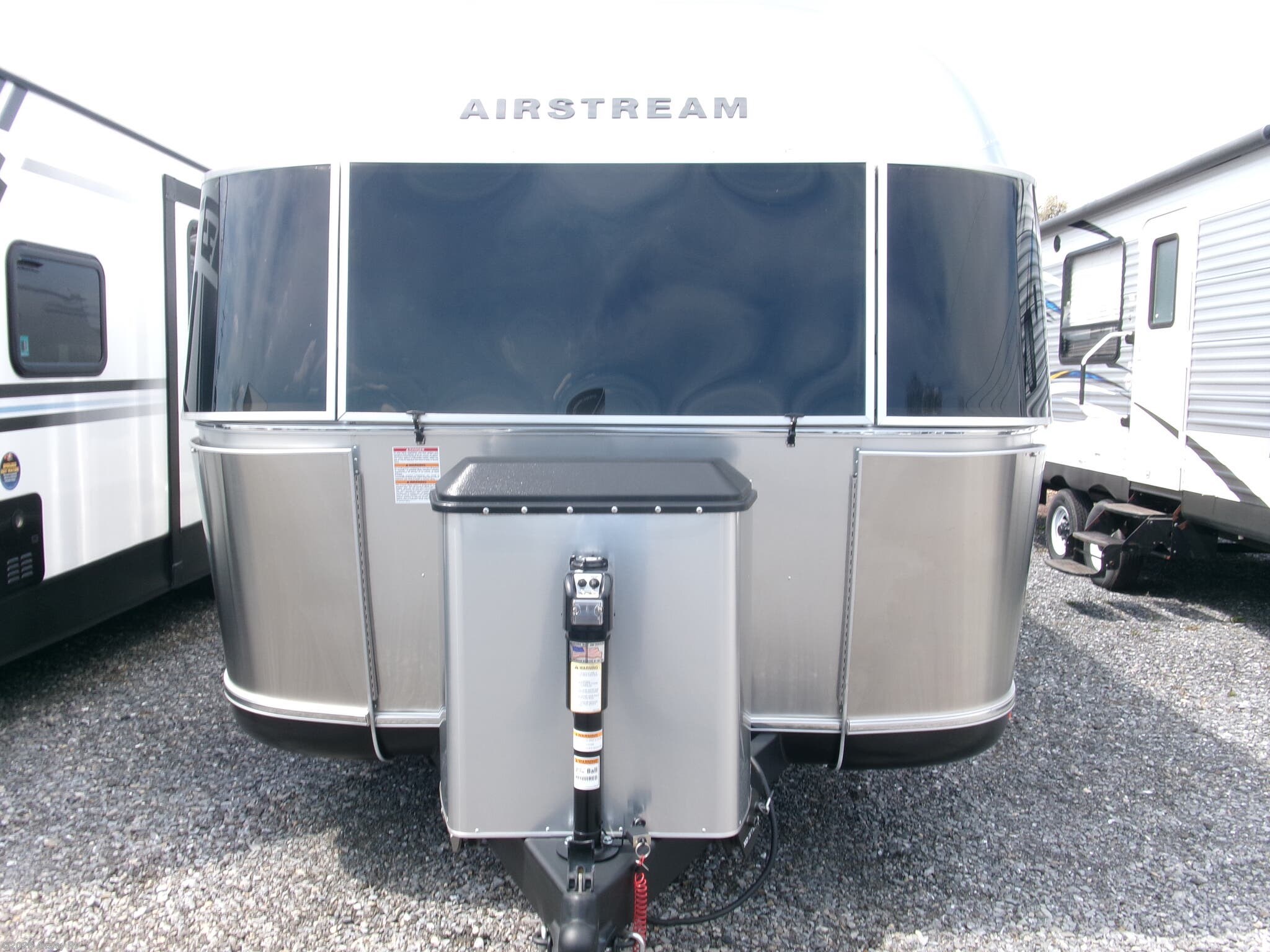 Used 2024 Airstream Classic 30RBT available in Duncansville, Pennsylvania