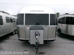 2024 Classic 30RBT by Airstream from Ansley RV in Duncansville, Pennsylvania