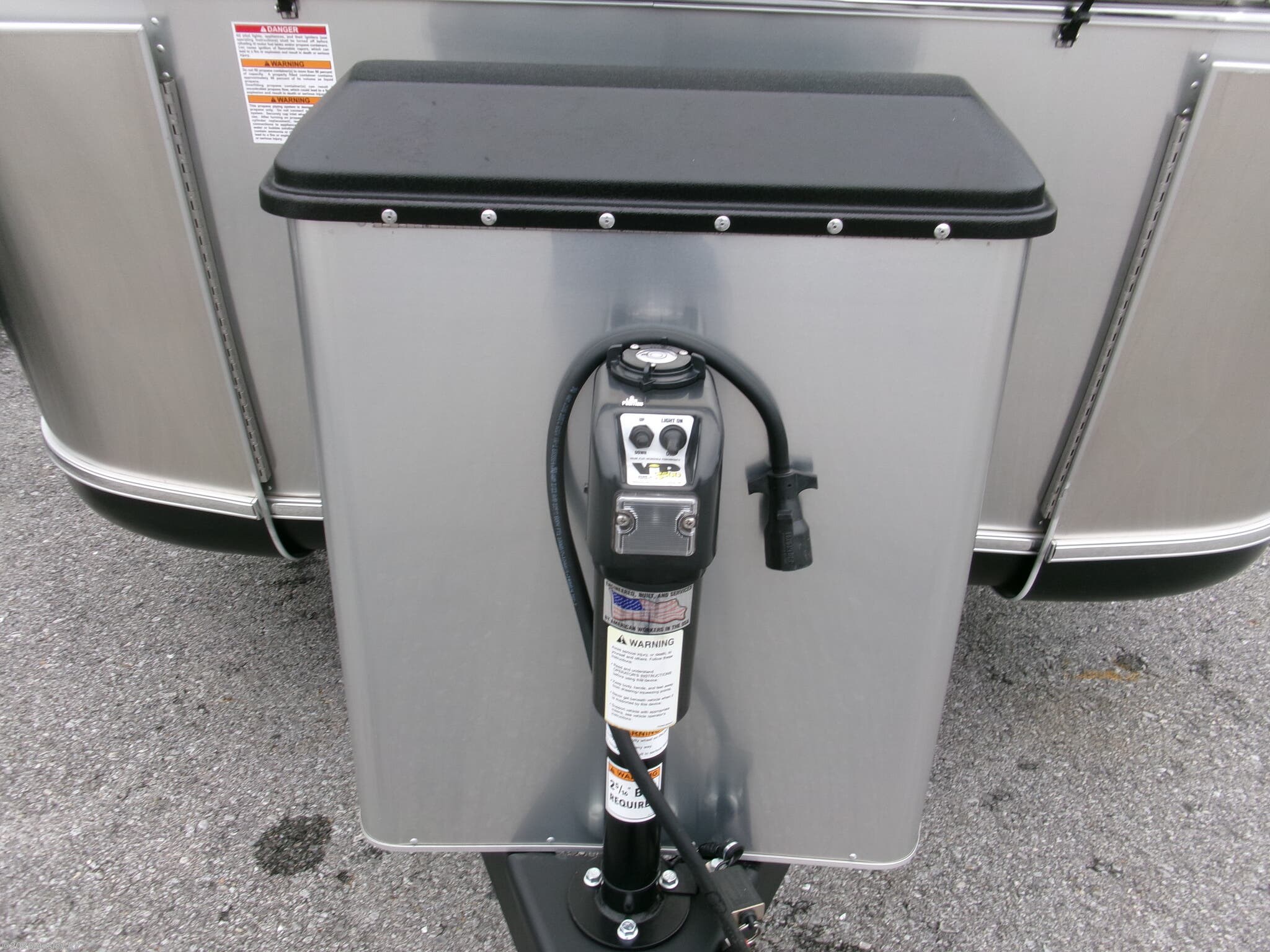 Used 2024 Airstream Classic 30RBT available in Duncansville, Pennsylvania