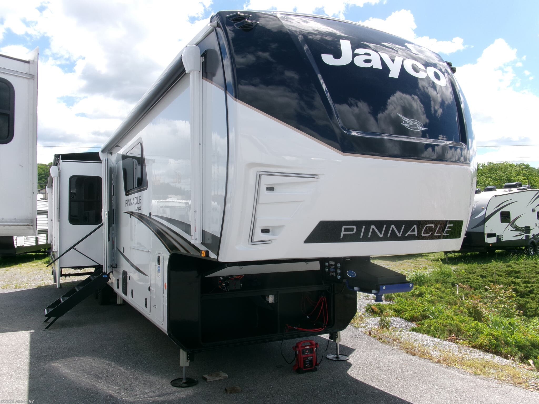 2027 Jayco Pinnacle 38FBRK
