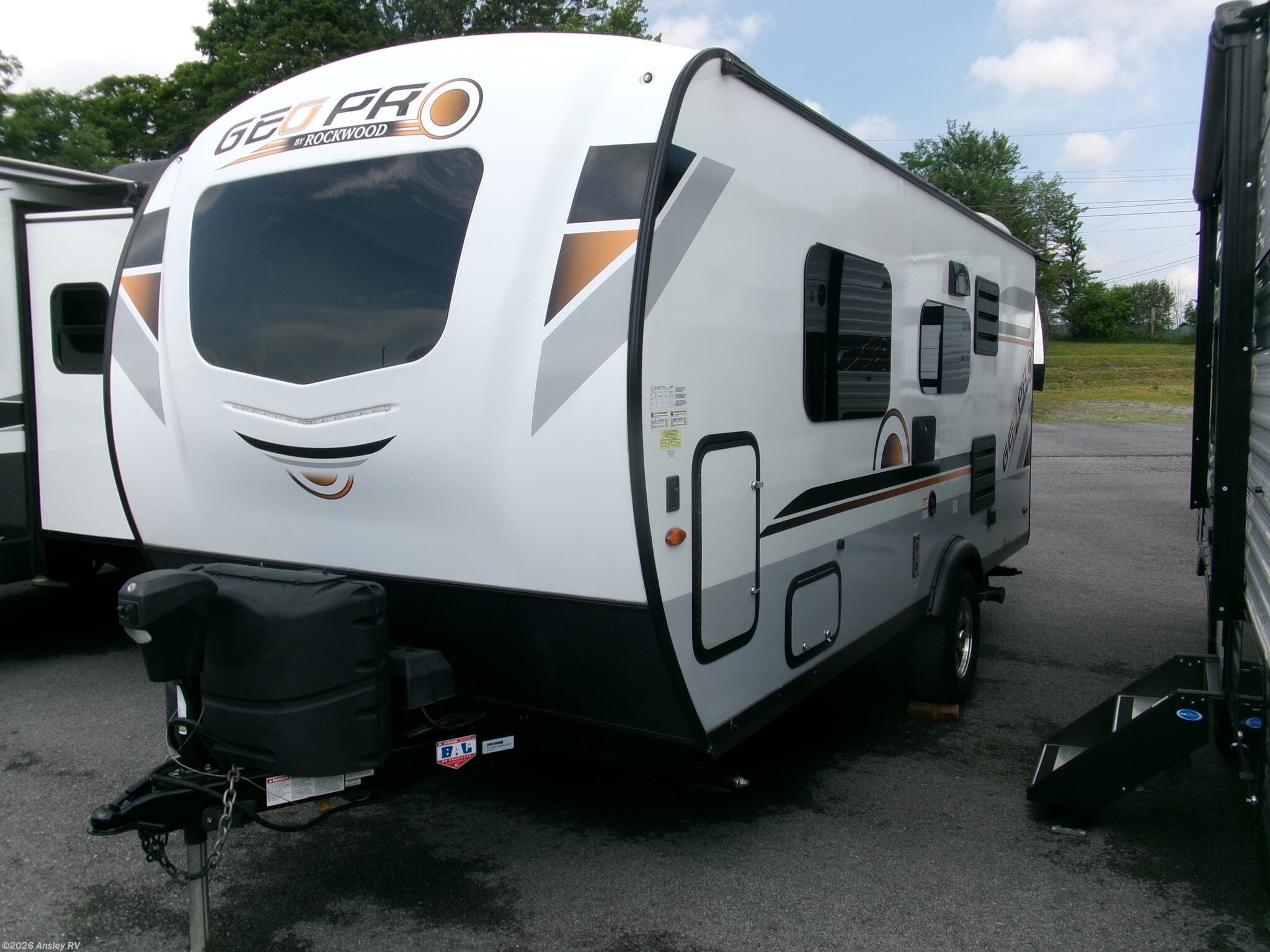 Used 2021 Forest River Rockwood Geo Pro 19FD available in Duncansville, Pennsylvania