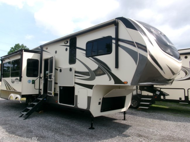 2020 Grand Design Solitude S Class 2930rl
