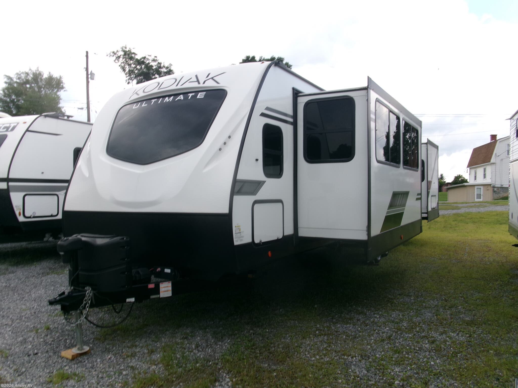 Used 2022 Dutchmen Kodiak Ultimate 3371FLSL available in Duncansville, Pennsylvania