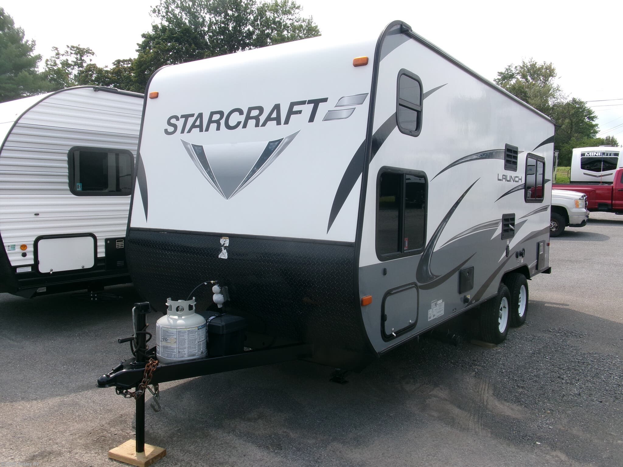 Used 2018 Starcraft Launch Outfitter 19BHS available in Duncansville, Pennsylvania