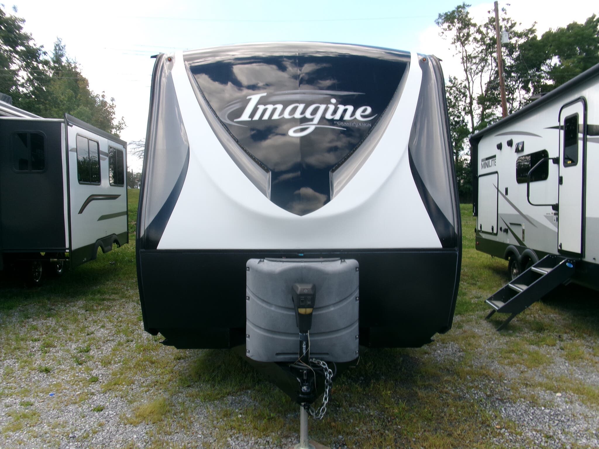 2016 Imagine 2950RL by Grand Design from Ansley RV in Duncansville, Pennsylvania