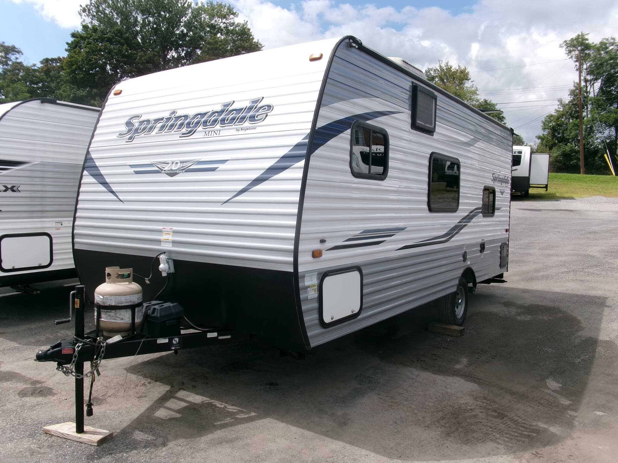 Used 2019 Keystone Springdale 1800BH available in Duncansville, Pennsylvania