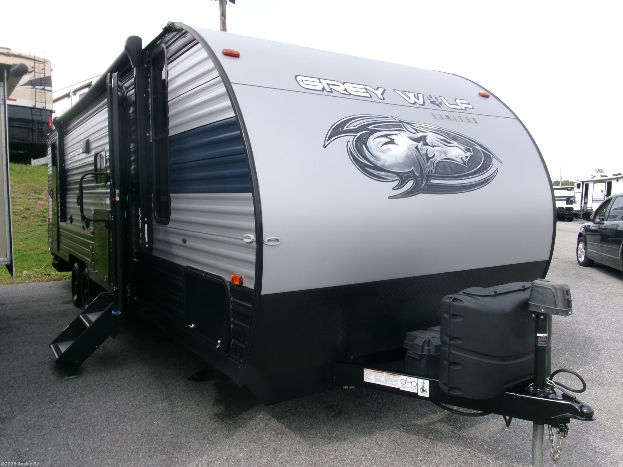 2021 Forest River Cherokee Grey Wolf 26DBH