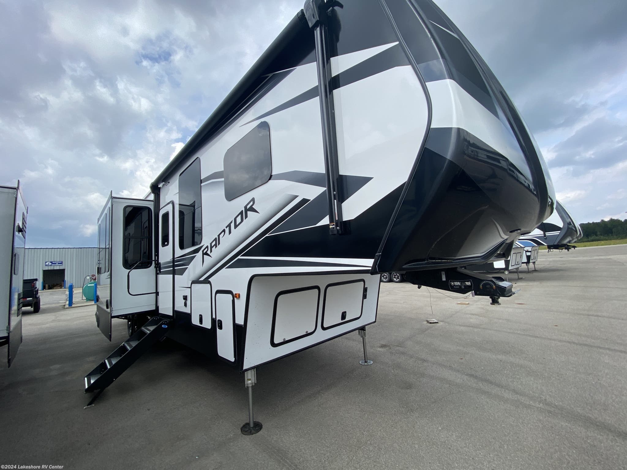 2021 Keystone Raptor 356 RV for Sale in Muskegon, MI 49442 | 30055 ...