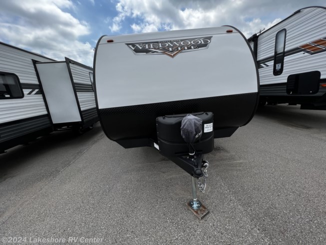 2022 Forest River Wildwood X-Lite 28VBXL - New Travel Trailer For Sale by Lakeshore RV Center in Muskegon, Michigan