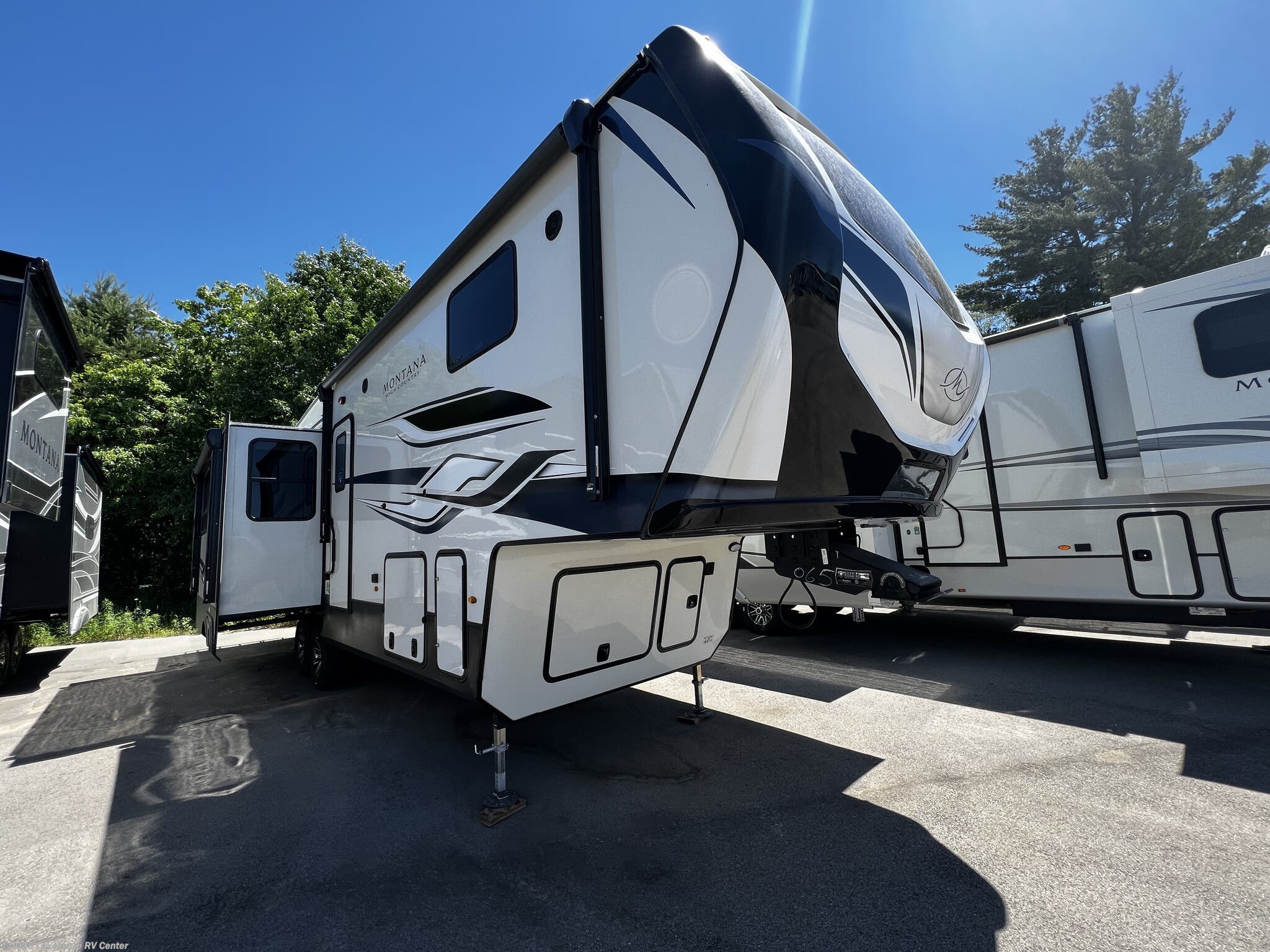 2022 Keystone Montana High Country 295RL RV for Sale in Muskegon, MI ...