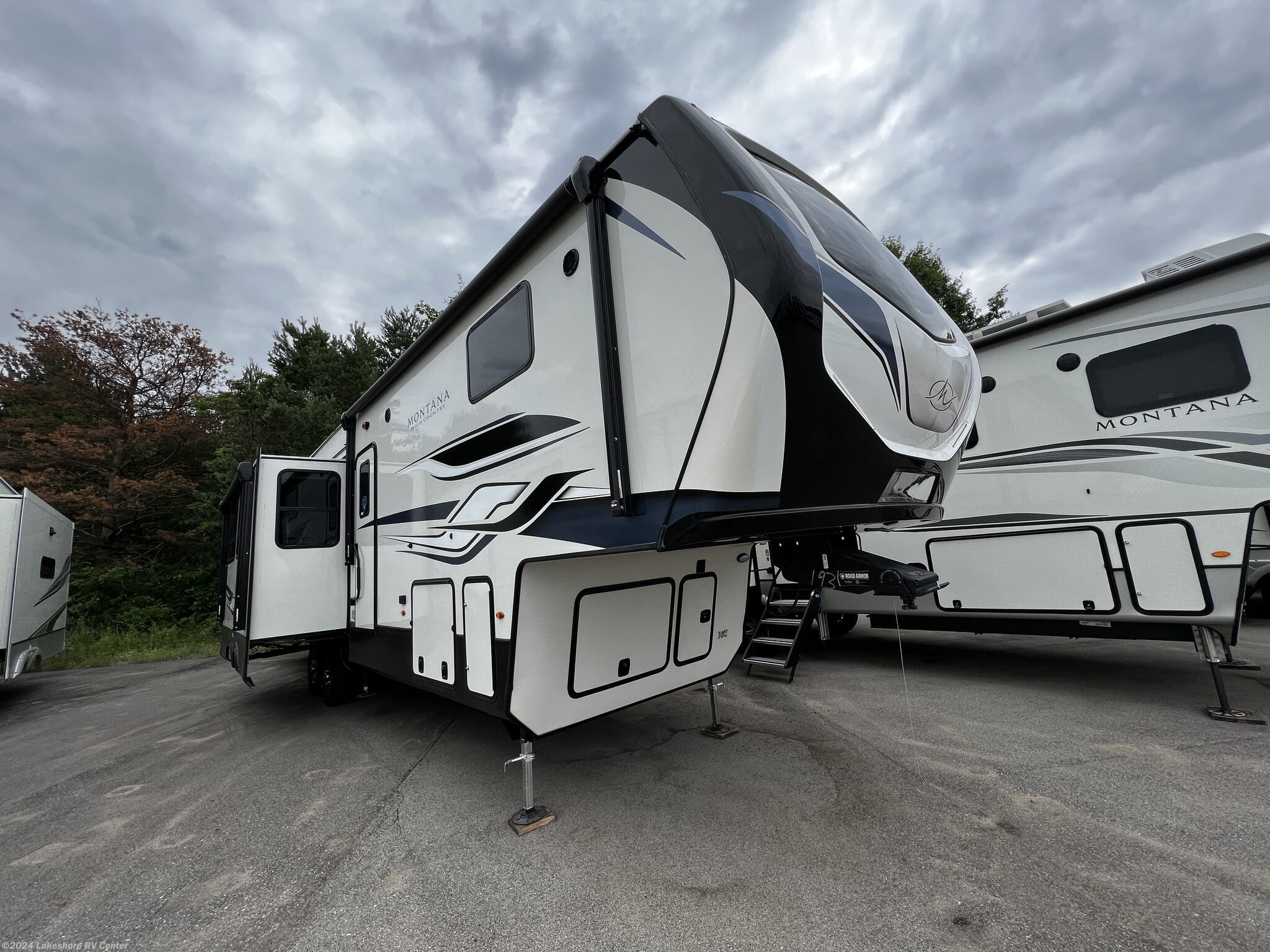 2022 Keystone Montana High Country 351BH RV for Sale in Muskegon, MI