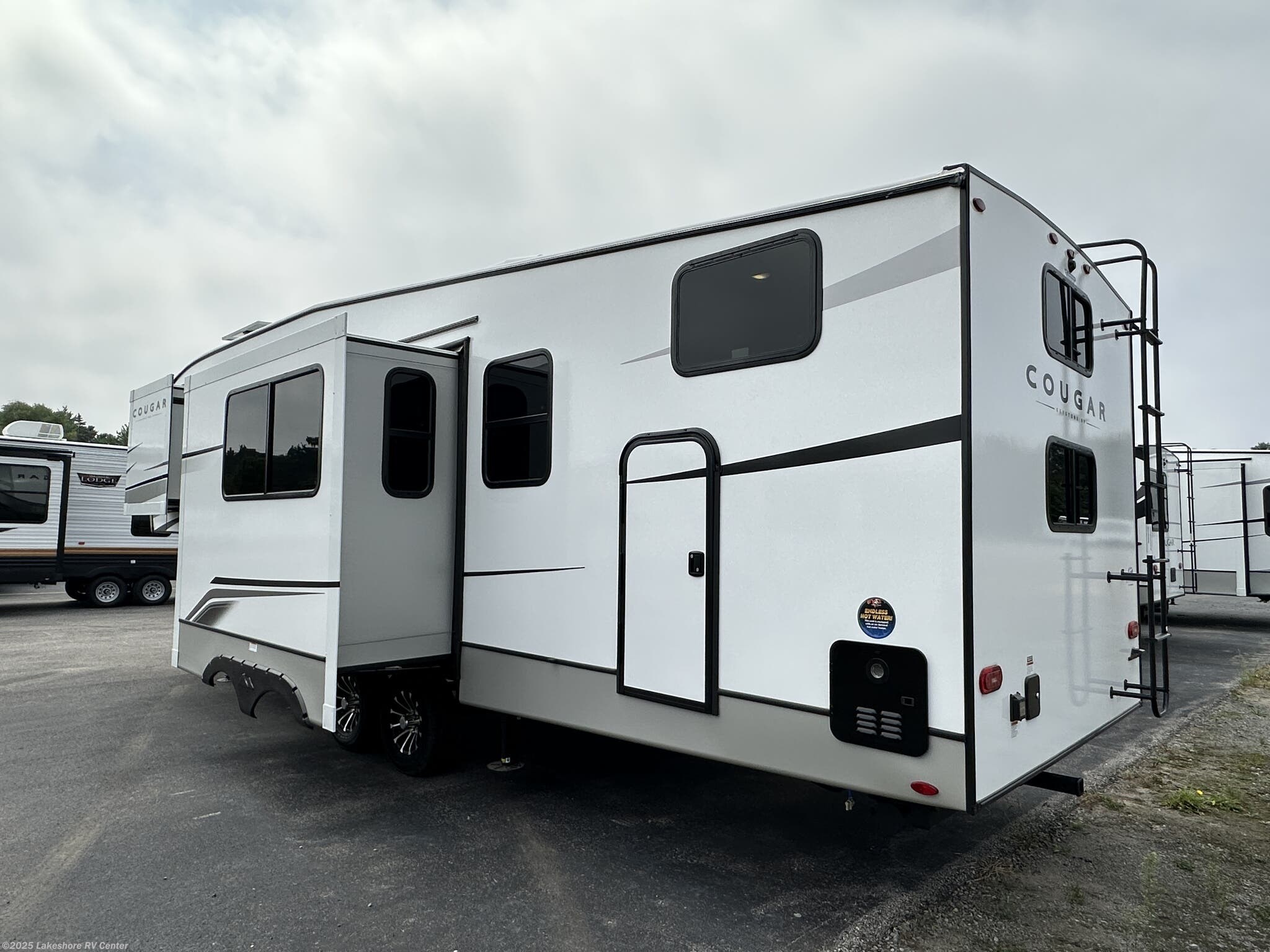 2024 Keystone Cougar Half Ton 29BHL RV for Sale in Muskegon, MI 49442