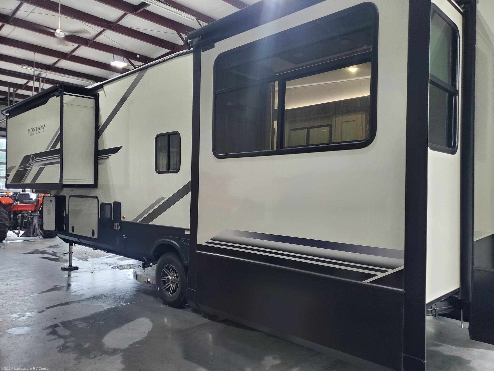 2024 Keystone Montana High Country 311RD RV for Sale in Muskegon, MI