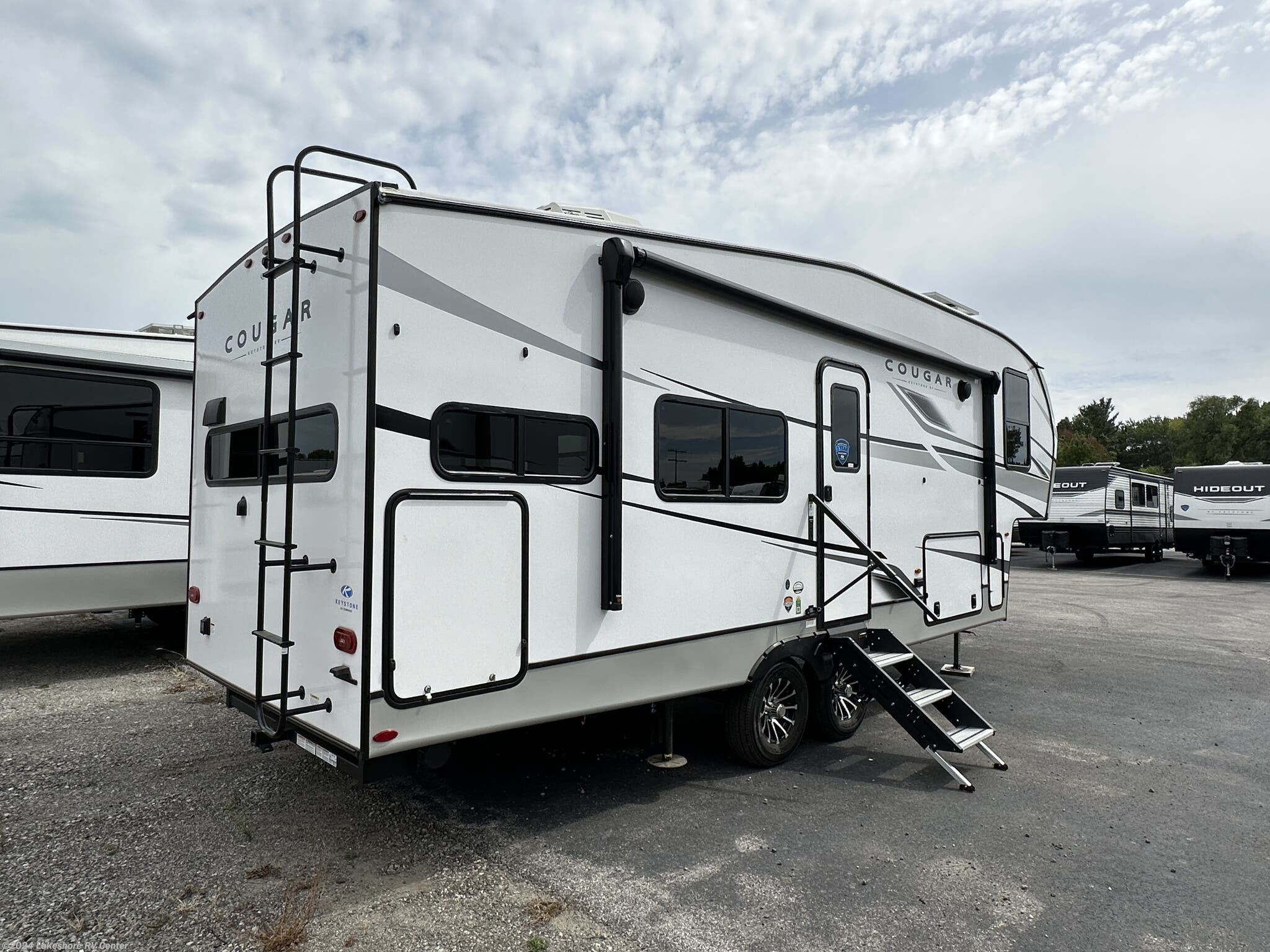 2024 Keystone Cougar Half Ton 23MLE RV for Sale in Muskegon, MI 49442